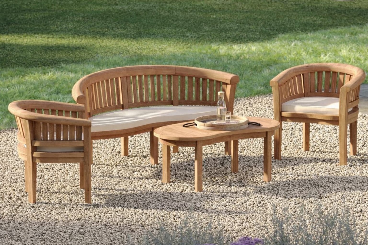 Oak & Aura's  Garden Bench Set